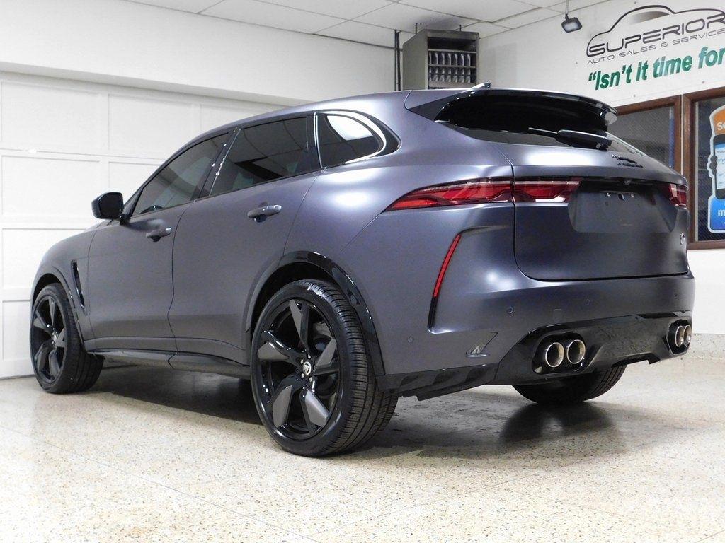 Jaguar F-Pace SVR 2024
