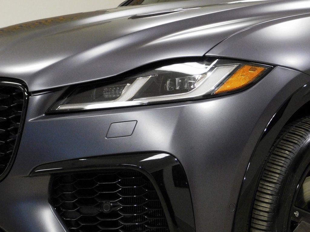Jaguar F-Pace SVR 2024