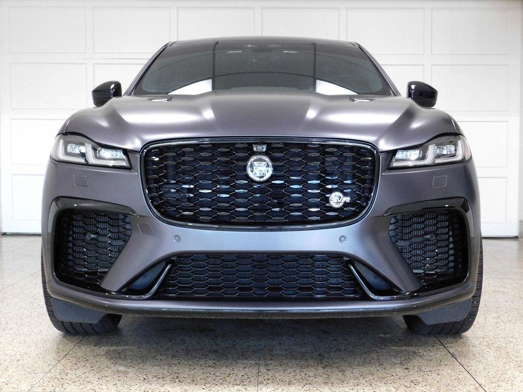 Jaguar F-Pace SVR 2024