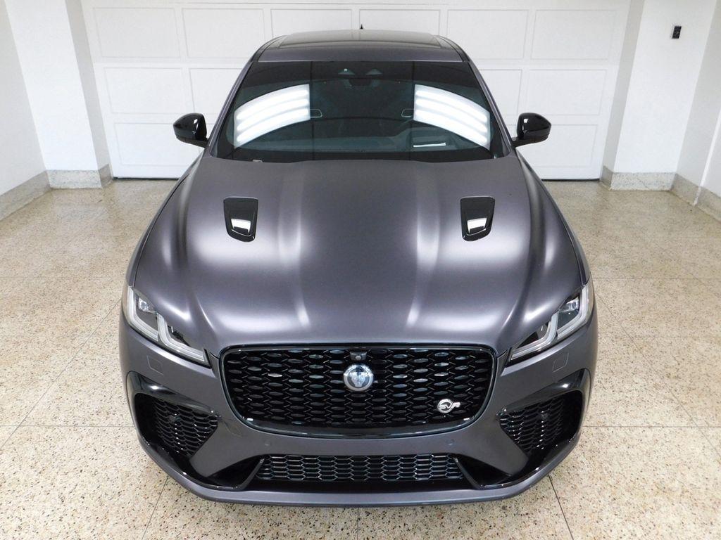 Jaguar F-Pace SVR 2024
