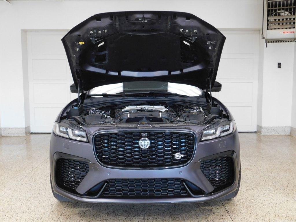 Jaguar F-Pace SVR 2024