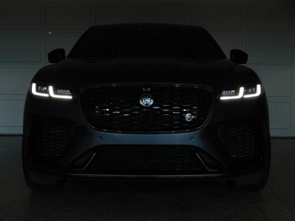 Jaguar F-Pace SVR 2024
