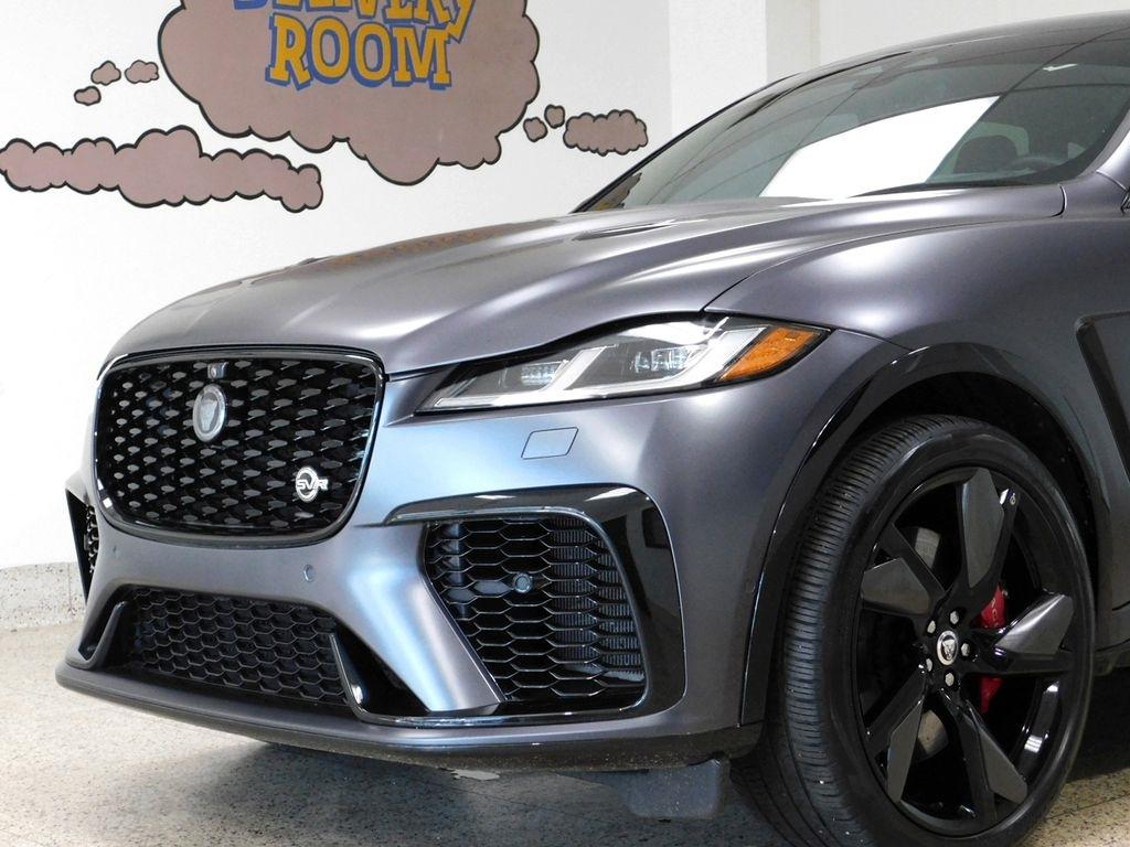 Jaguar F-Pace SVR 2024
