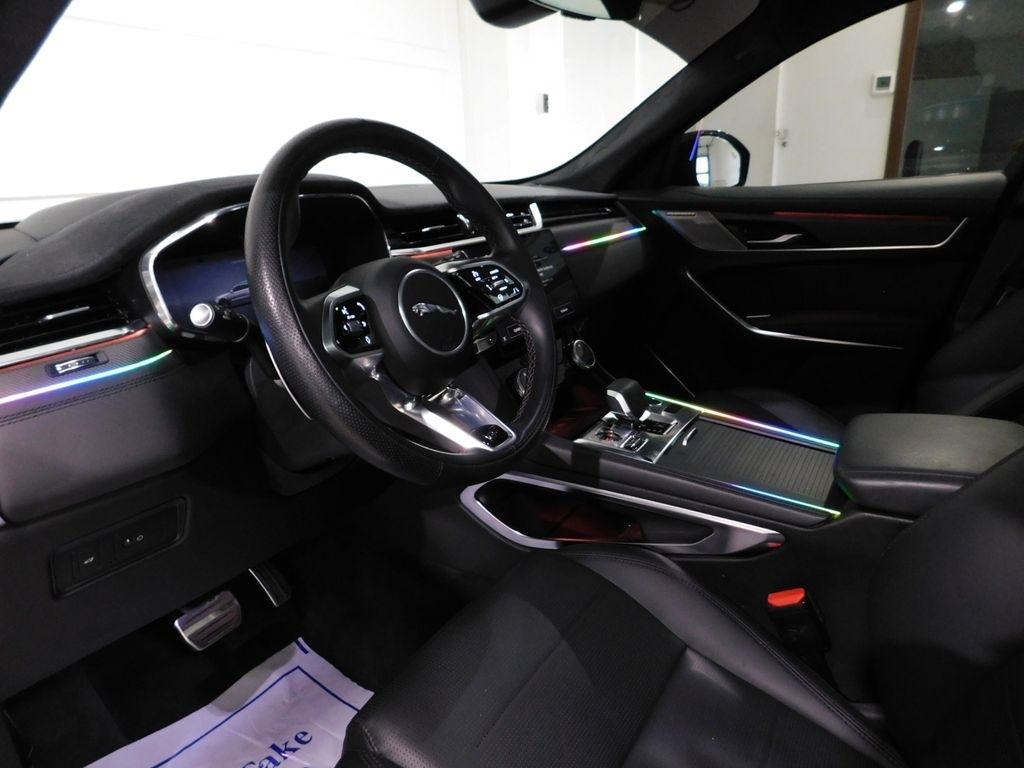 Jaguar F-Pace SVR 2024