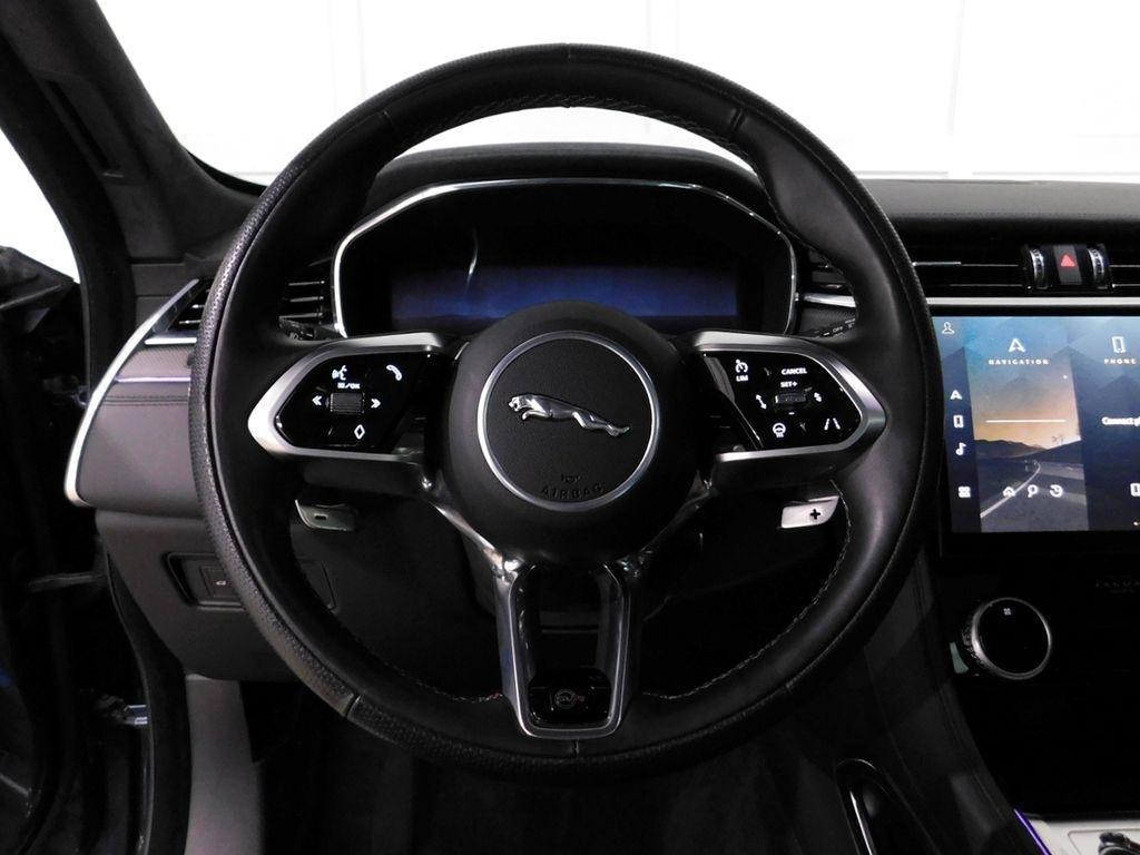 Jaguar F-Pace SVR 2024