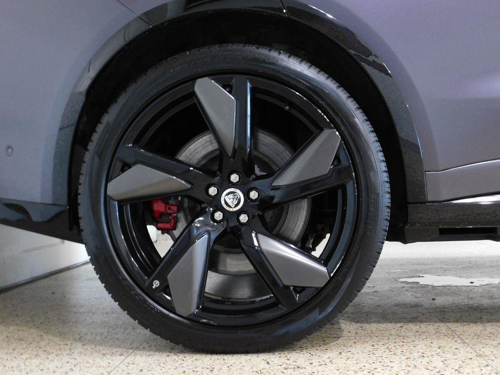 Jaguar F-Pace SVR 2024