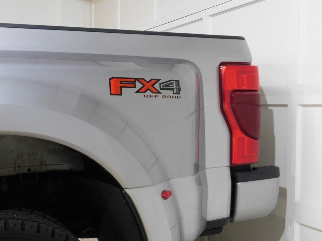 Ford F-450 SD Lariat Crew Cab DRW 4WD 2021