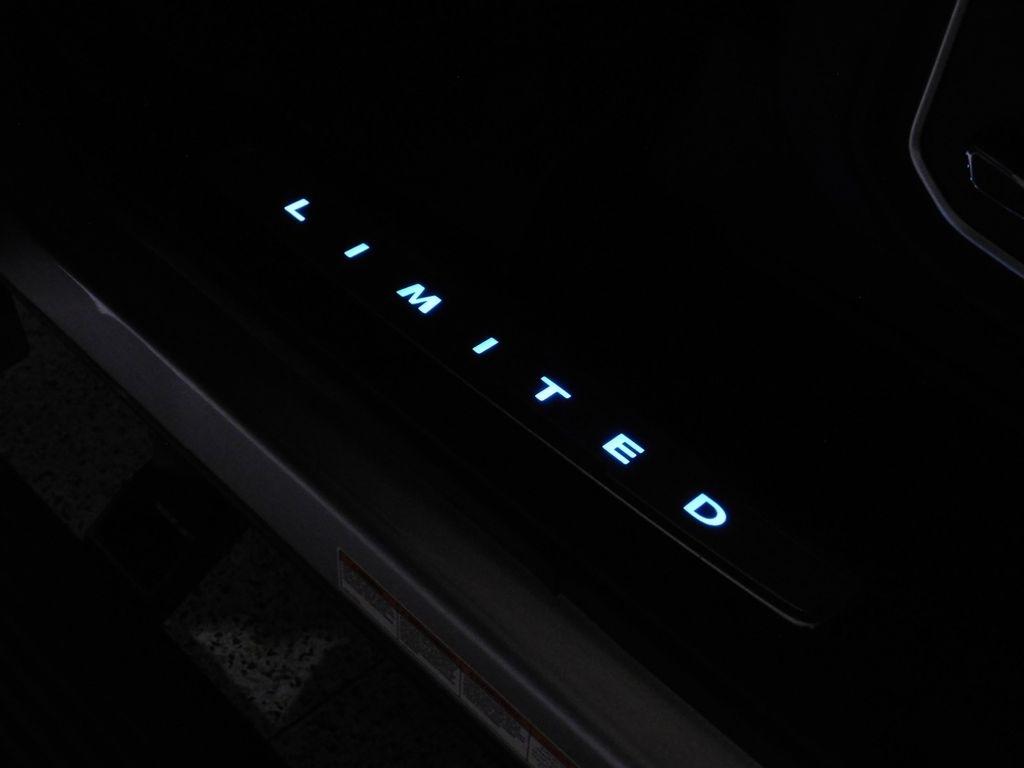Ford F-450 SD Lariat Crew Cab DRW 4WD 2021