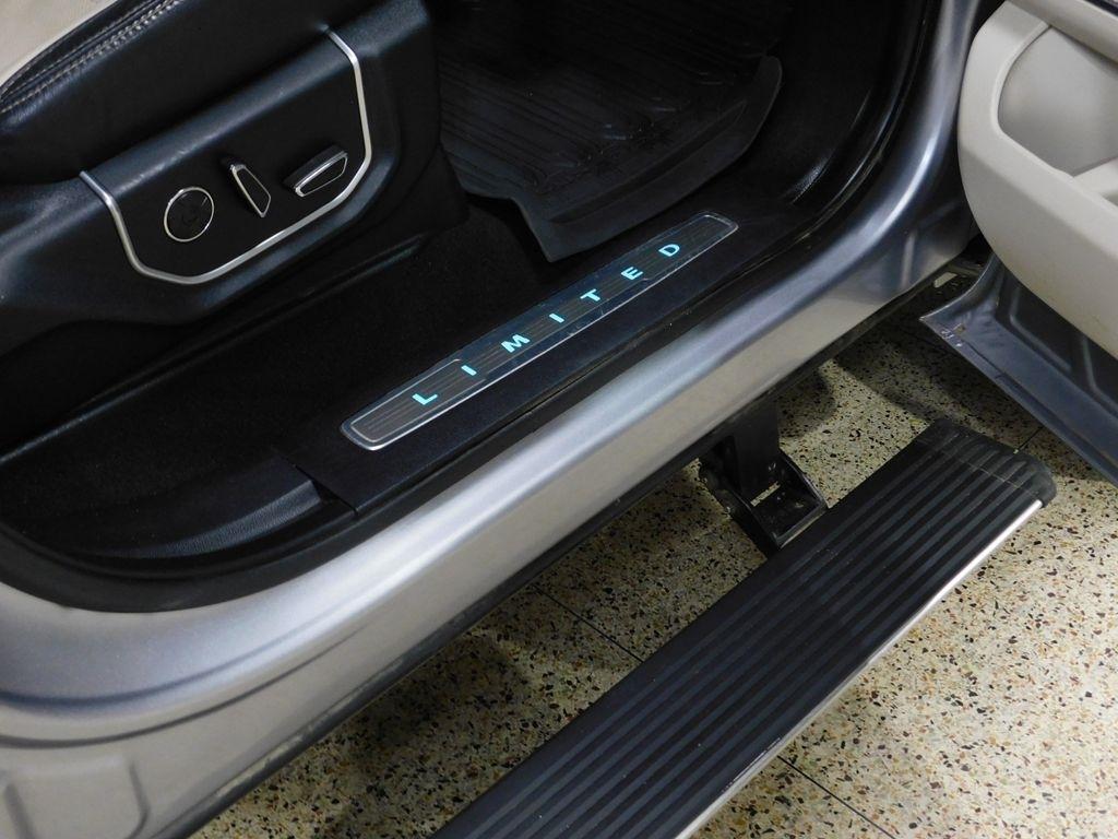 Ford F-450 SD Lariat Crew Cab DRW 4WD 2021