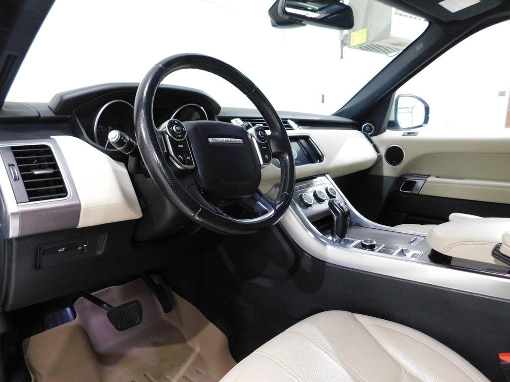 Land Rover Range Rover Sport 3.0L V6 Supercharged SE 2014