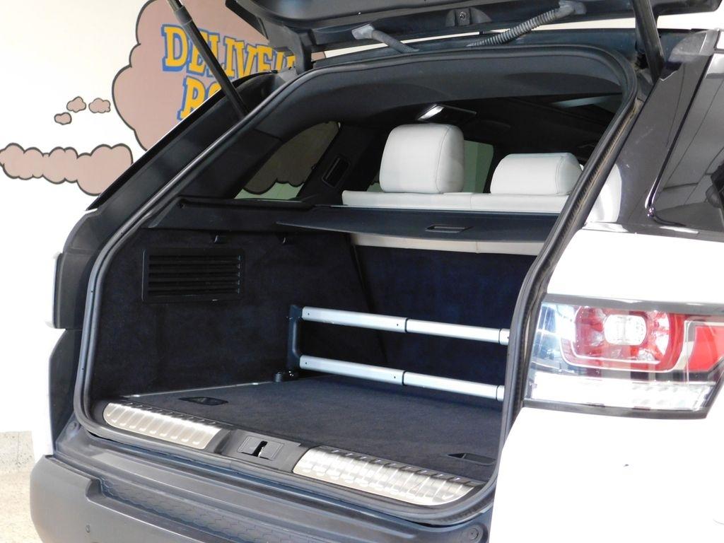 Land Rover Range Rover Sport 3.0L V6 Supercharged SE 2014