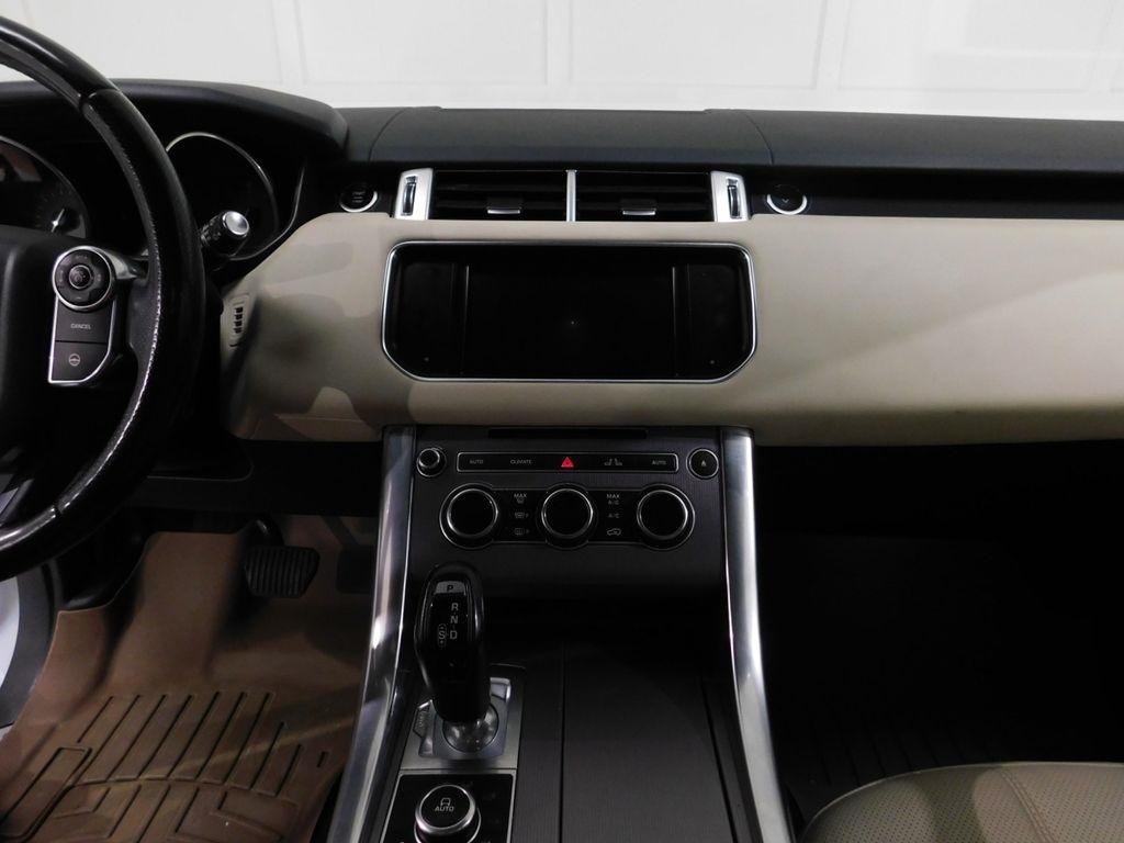 Land Rover Range Rover Sport 3.0L V6 Supercharged SE 2014