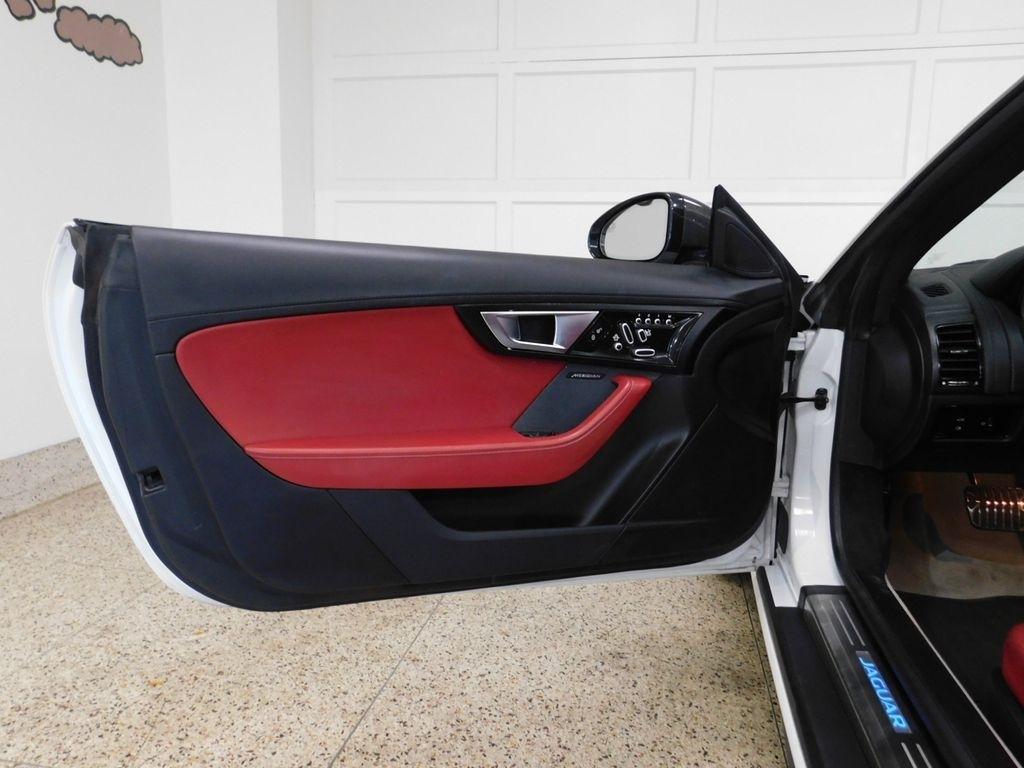 Jaguar F-Type V8 S 2014