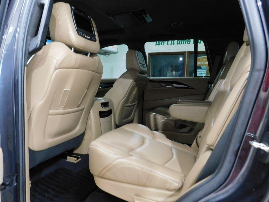 Cadillac Escalade Platinum 4WD 2018