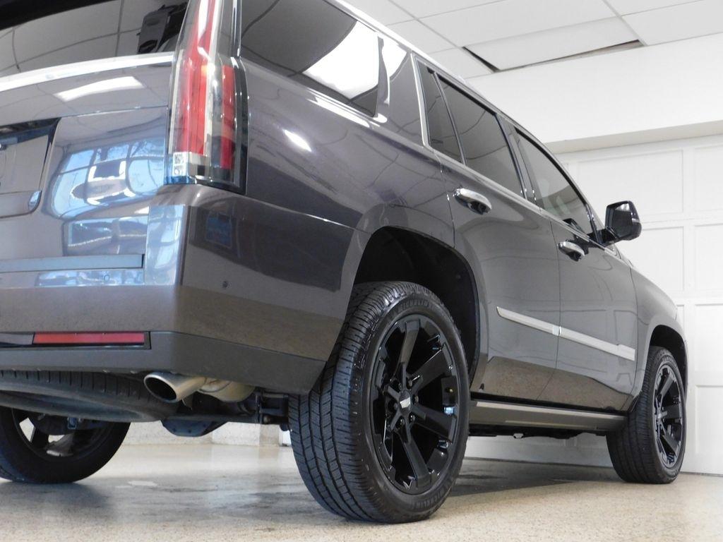 Cadillac Escalade Platinum 4WD 2018