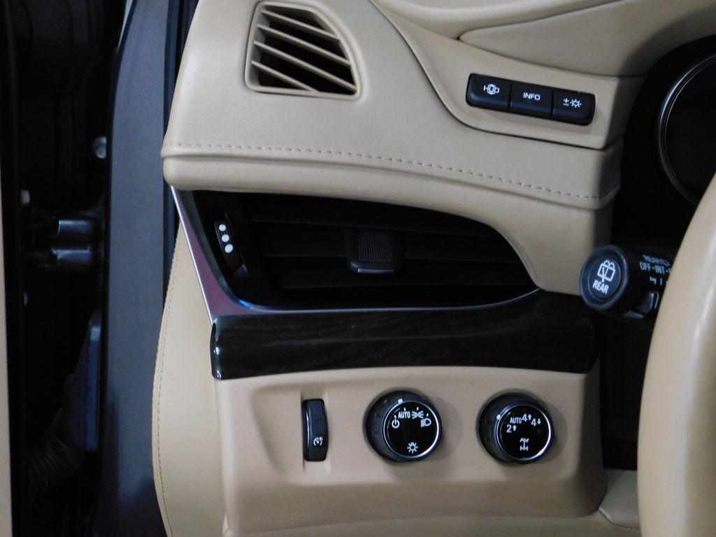 Cadillac Escalade Platinum 4WD 2018