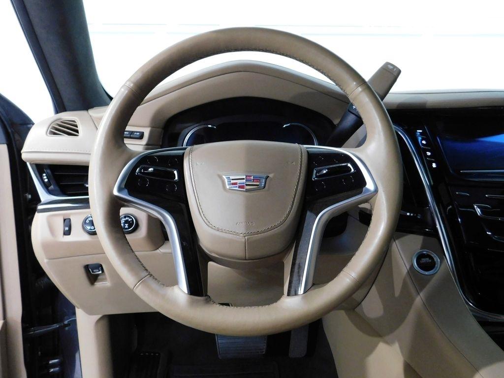 Cadillac Escalade Platinum 4WD 2018