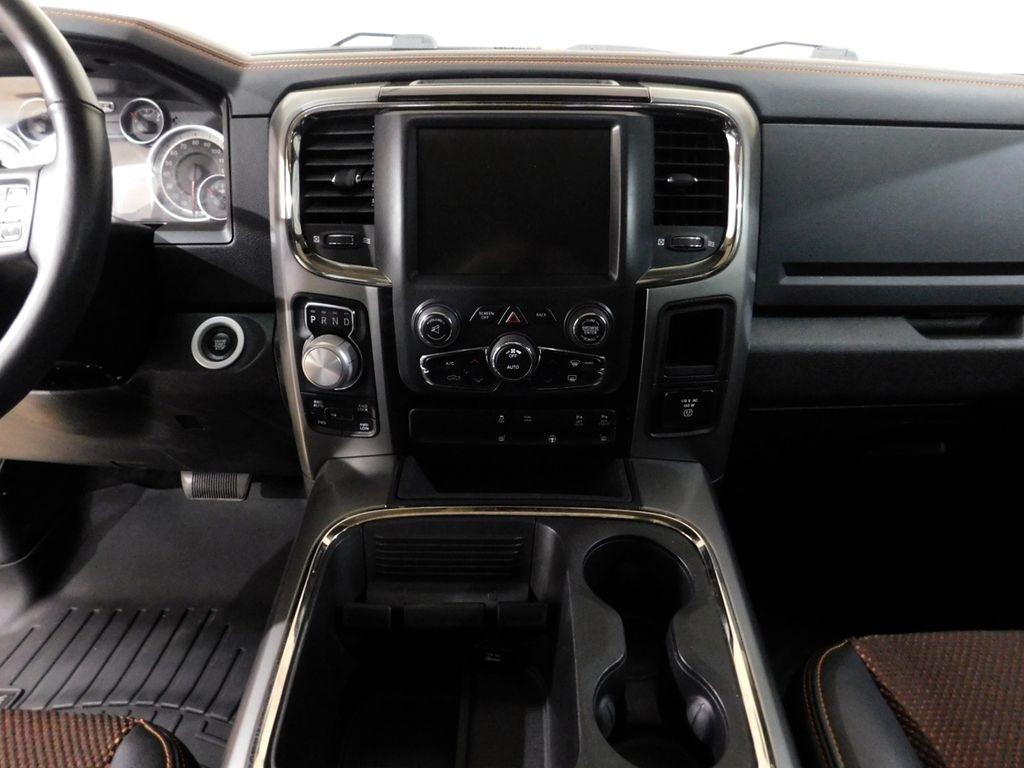 RAM 1500 Sport Crew Cab SWB 4WD 2017