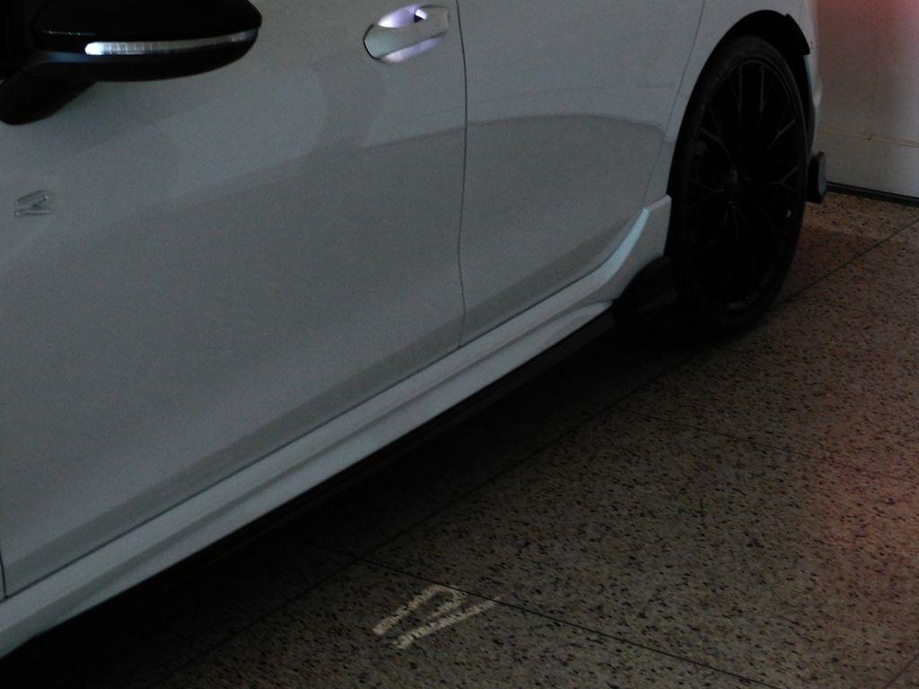 Volkswagen Golf R 2.0 TSI 2026