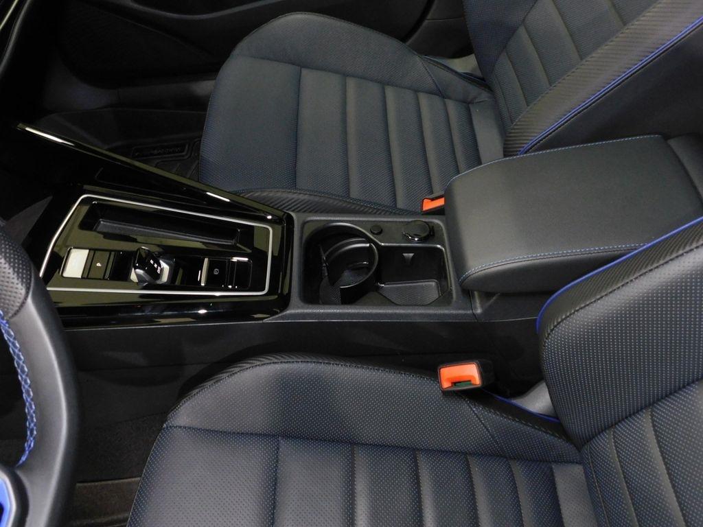 Volkswagen Golf R 2.0 TSI 2026