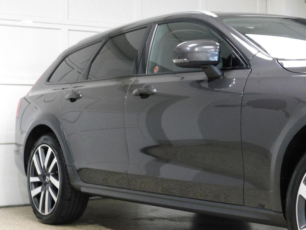 Volvo V90 Cross Country B6 Inscription 2022