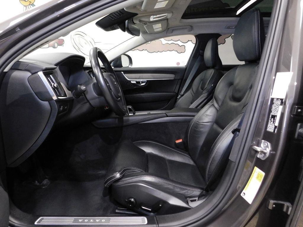 Volvo V90 Cross Country B6 Inscription 2022