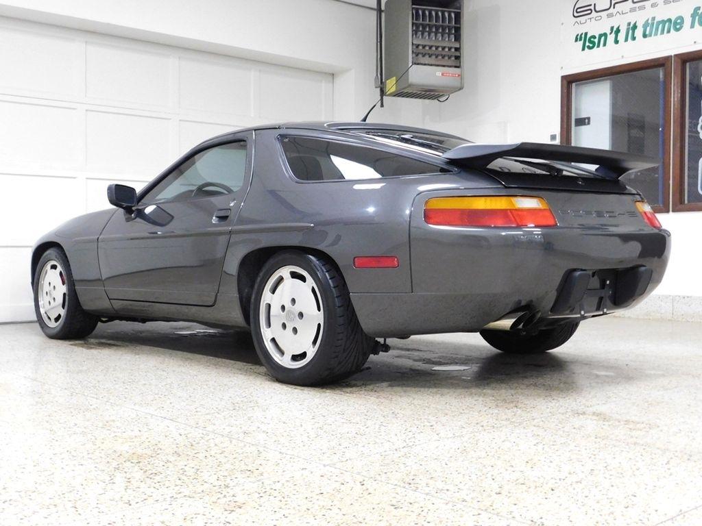 Porsche 928 S4 1989