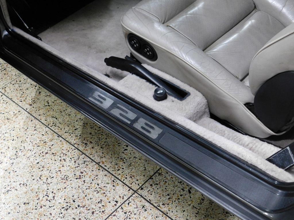 Porsche 928 S4 1989