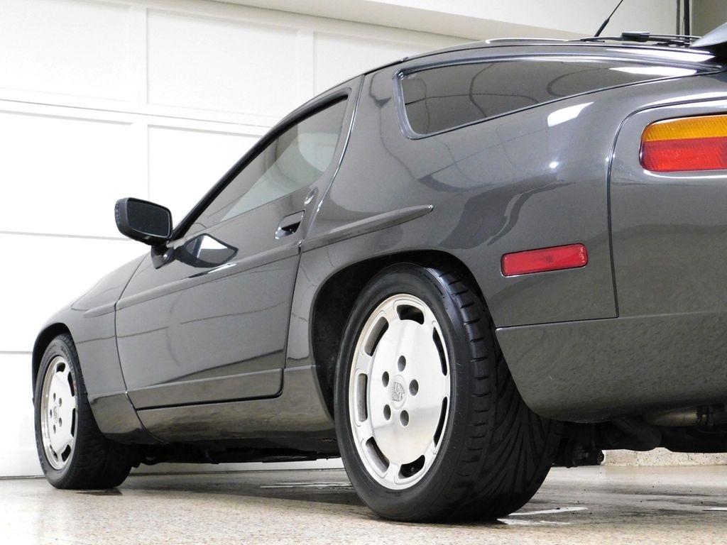 Porsche 928 S4 1989