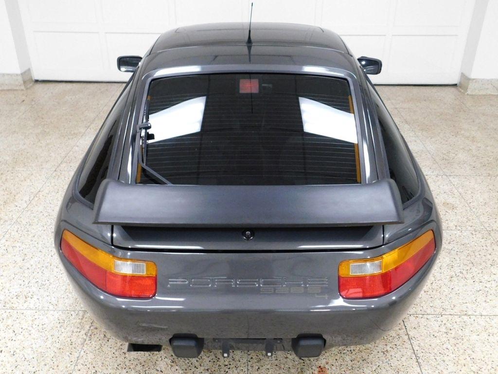 Porsche 928 S4 1989