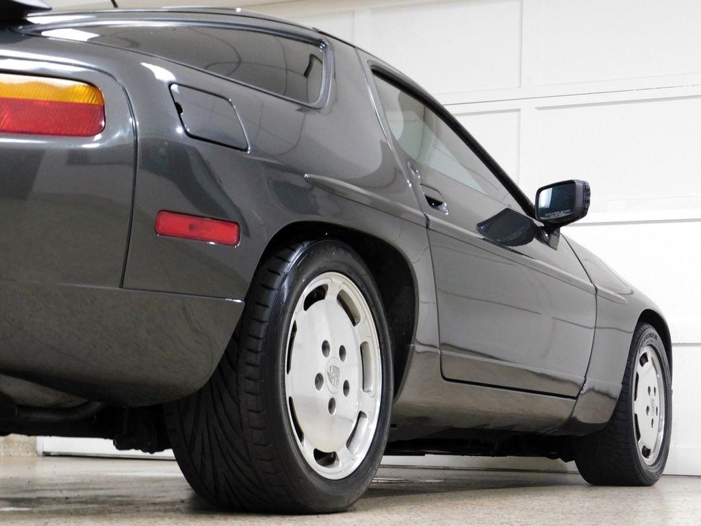 Porsche 928 S4 1989