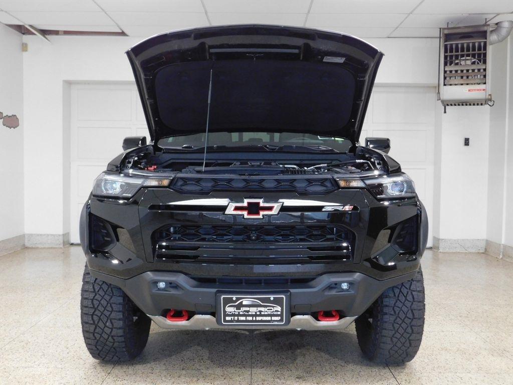 Chevrolet Colorado ZR2 Crew Cab 4WD 2025