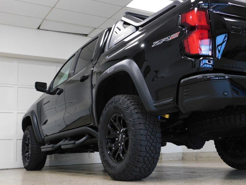 Chevrolet Colorado ZR2 Crew Cab 4WD 2025