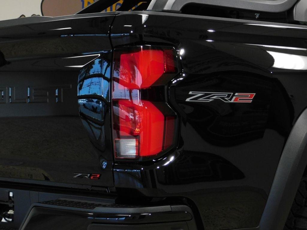 Chevrolet Colorado ZR2 Crew Cab 4WD 2025