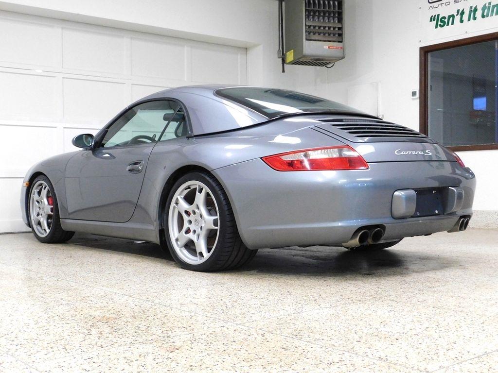 Porsche 911 Carrera S Cabriolet 2006