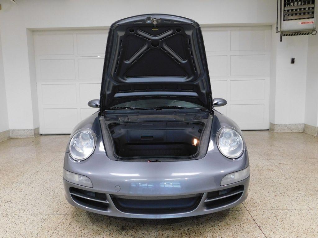 Porsche 911 Carrera S Cabriolet 2006