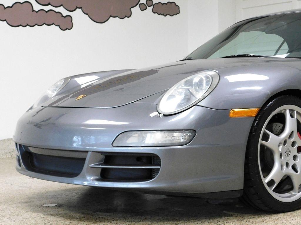 Porsche 911 Carrera S Cabriolet 2006