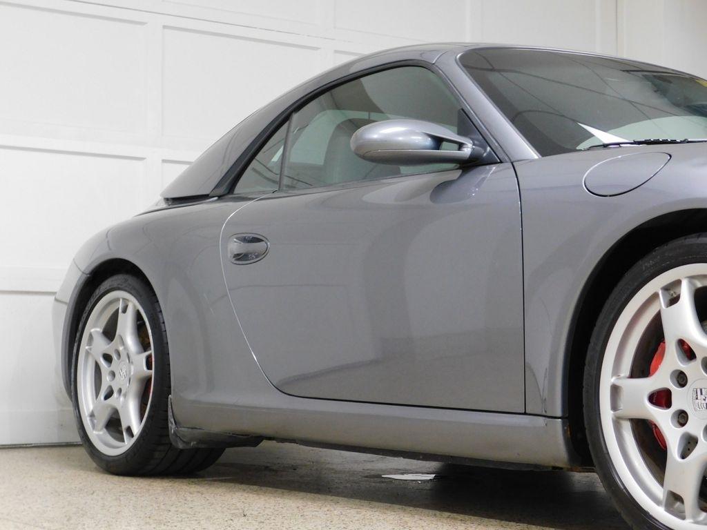 Porsche 911 Carrera S Cabriolet 2006