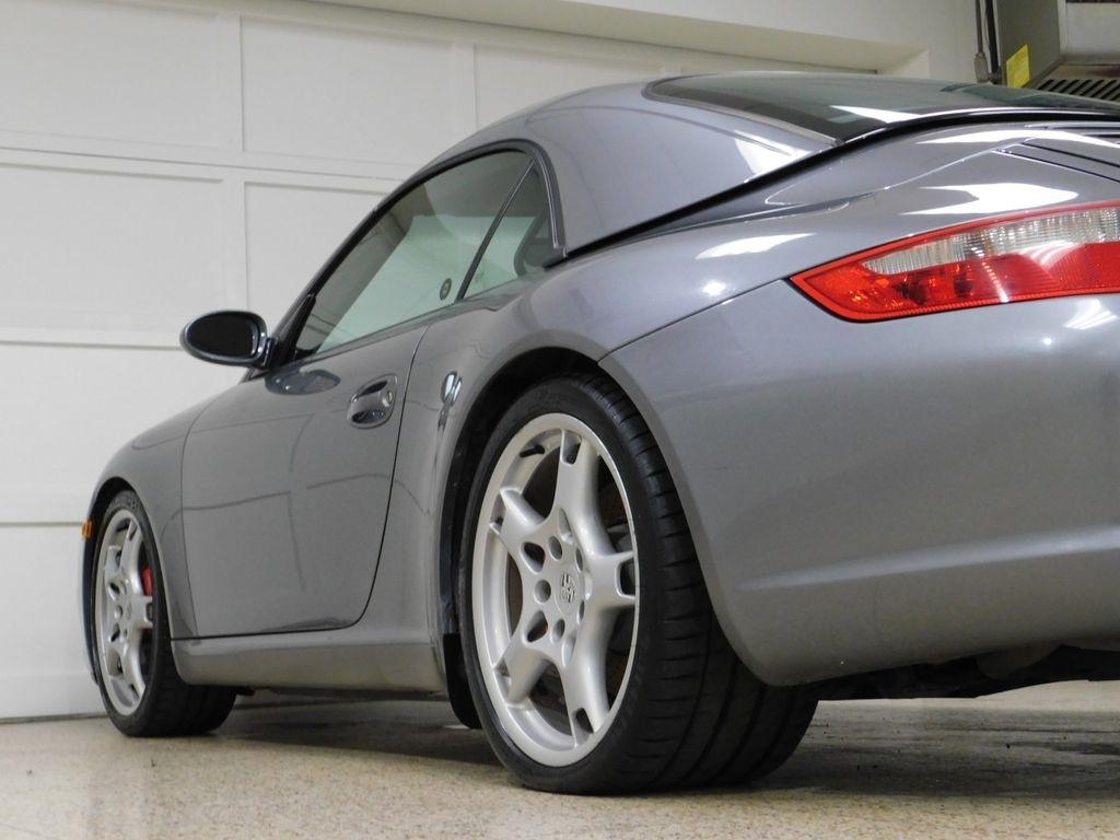 Porsche 911 Carrera S Cabriolet 2006