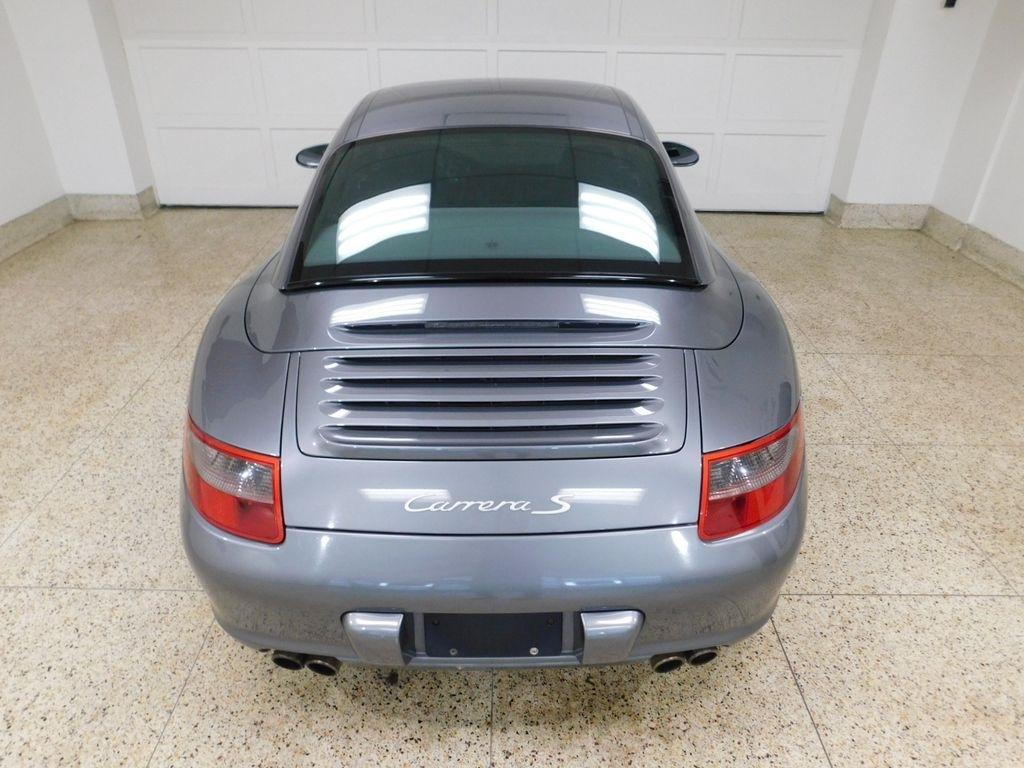 Porsche 911 Carrera S Cabriolet 2006