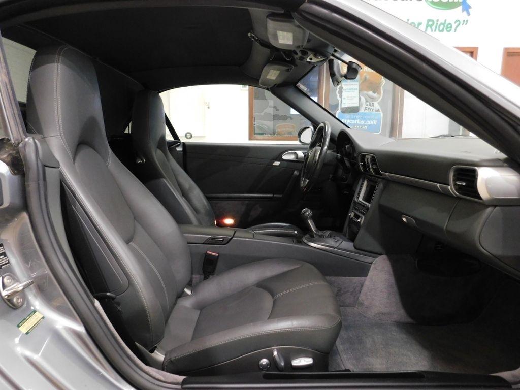 Porsche 911 Carrera S Cabriolet 2006