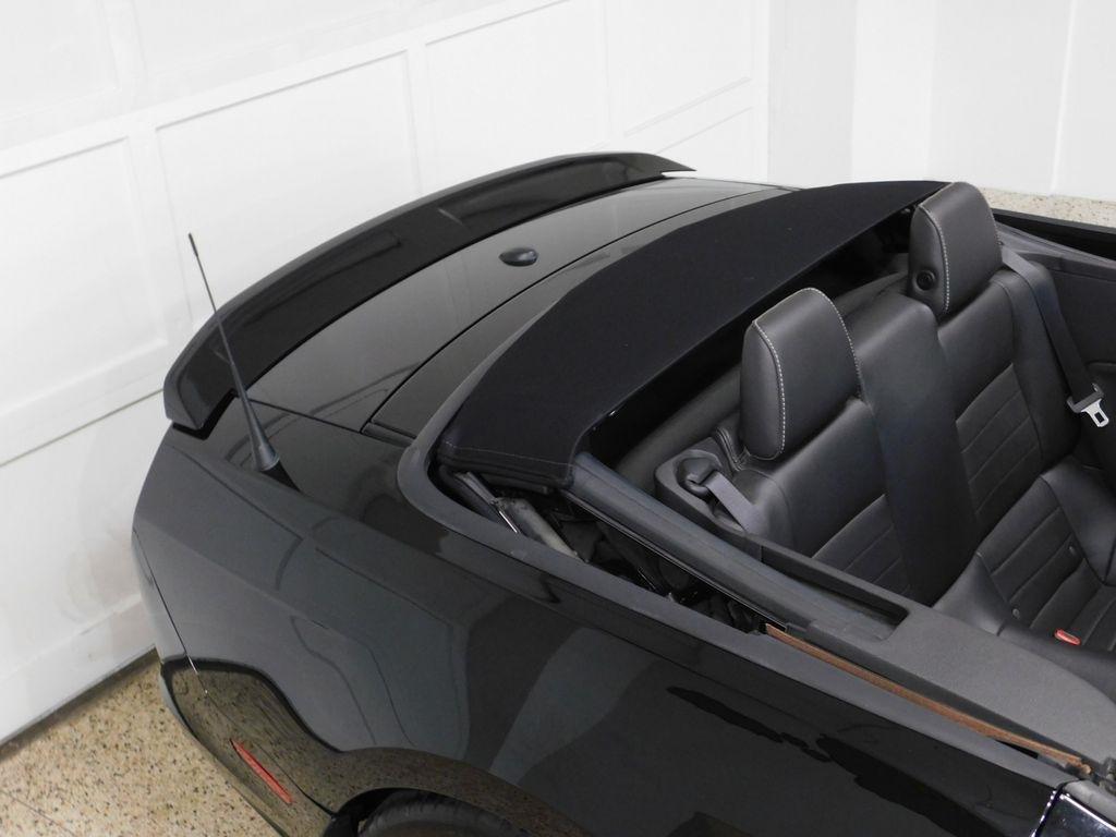 Ford Mustang GT convertible 2014