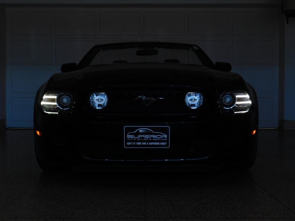 Ford Mustang GT convertible 2014
