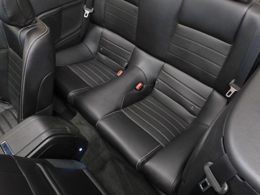 Ford Mustang GT convertible 2014