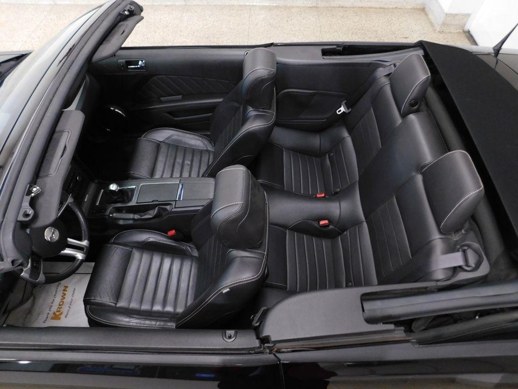 Ford Mustang GT convertible 2014