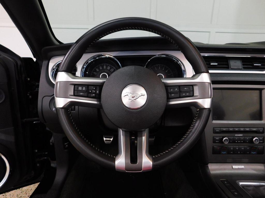 Ford Mustang GT convertible 2014