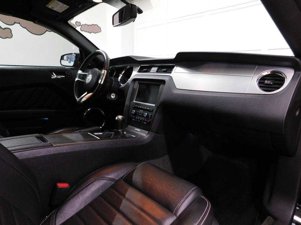 Ford Mustang GT convertible 2014