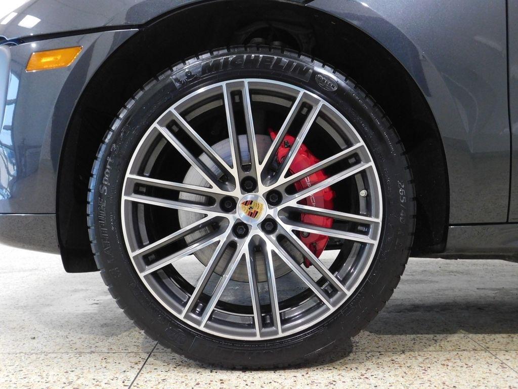 Porsche Macan GTS 2021