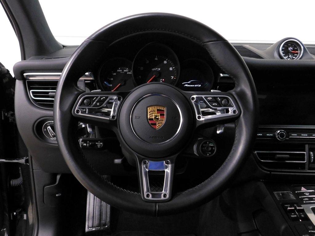 Porsche Macan GTS 2021