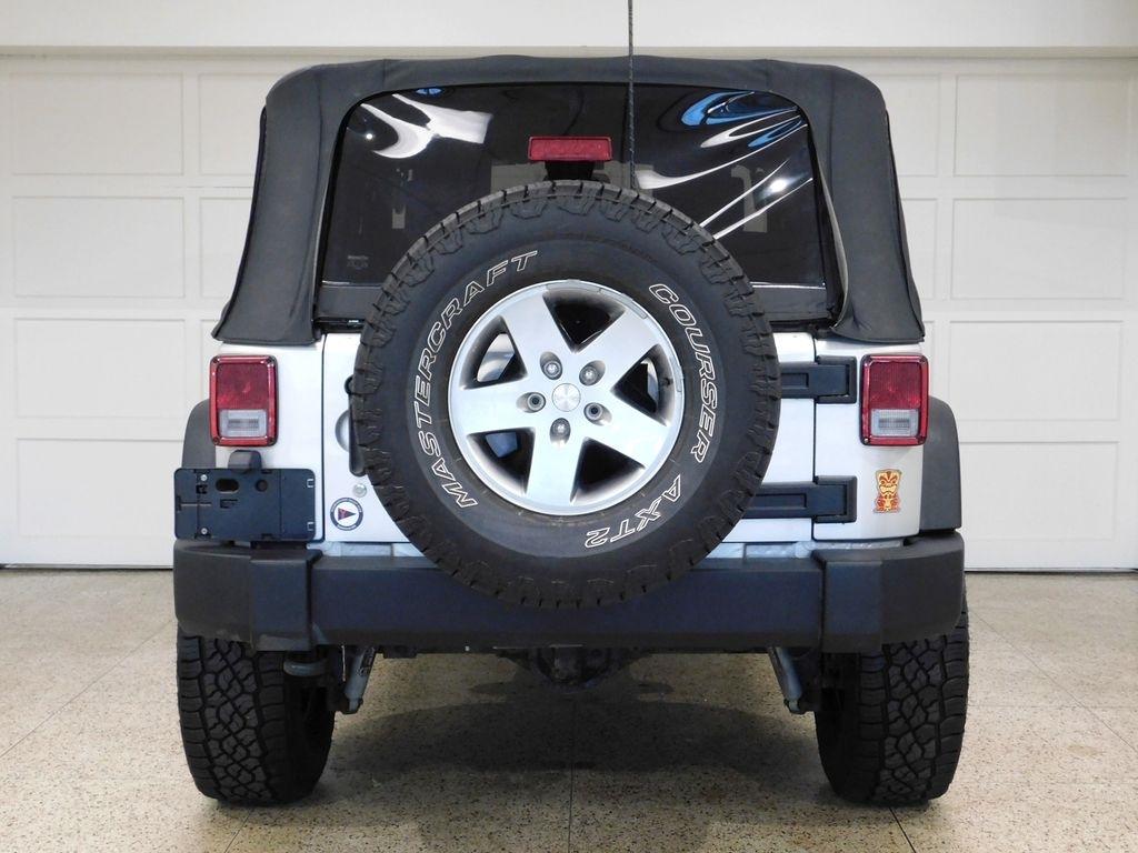 Jeep Wrangler Sport 4WD 2010